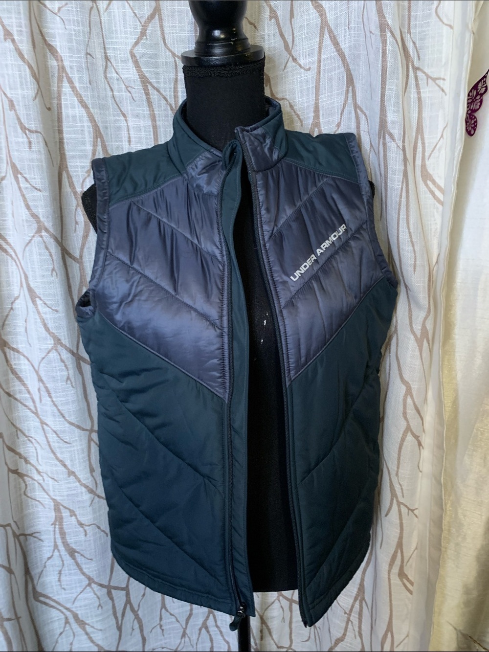 Under Armour Dark Navy Quilted Sleeveless Vest